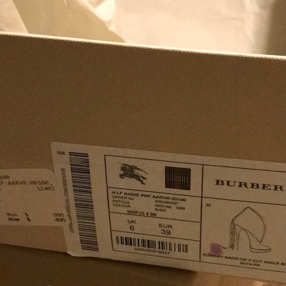 Burberry V-cut Ankle Bootie - Picture 4 of 7